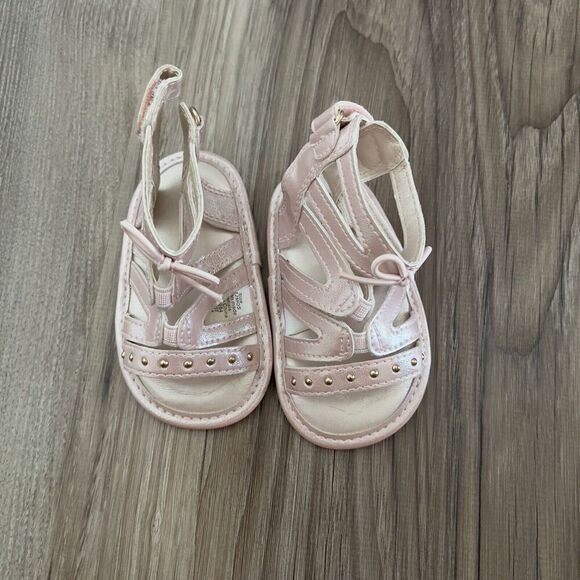 Place Infant Girl Shoes Size 6-12 Moths - Picture 1 of 4